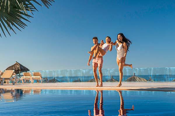 ¡Anticipa tu reserva y ahorra más! Krystal® Ixtapa All Inclusive ¡Anticipa tu reserva y ahorra más! Krystal® Ixtapa All Inclusive