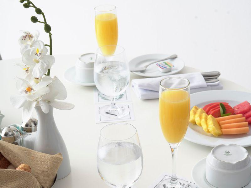 Room Service ($)  Krystal® Ixtapa All Inclusive Room Service ($)  Krystal® Ixtapa All Inclusive